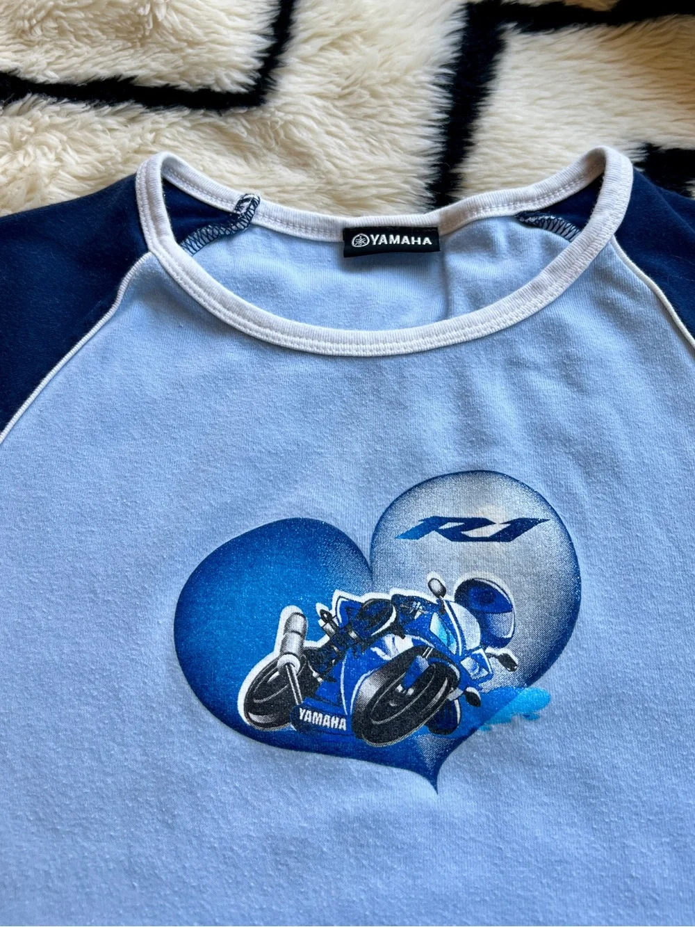 Yamaha Light Blue Tee w/ Navy Cap Sleeves and Motorcycle Heart Graphic • GUC - Picture 4 of 7